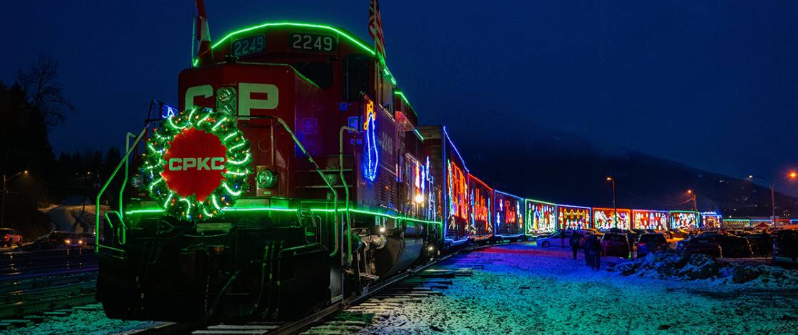 A festive holiday train covered in thousands of lights is bringing a free concert to Toronto next month