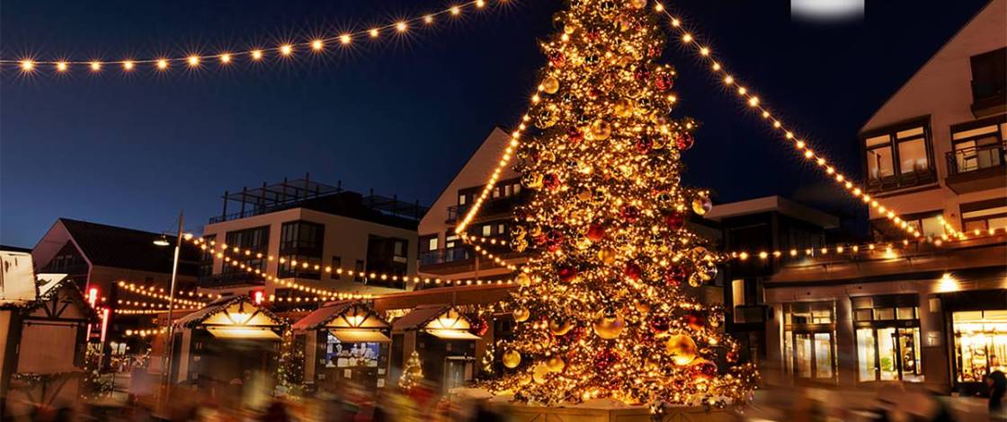 Just 1 hour from Toronto, this luxurious lakeside resort is bringing back its charming European-inspired Christmas market