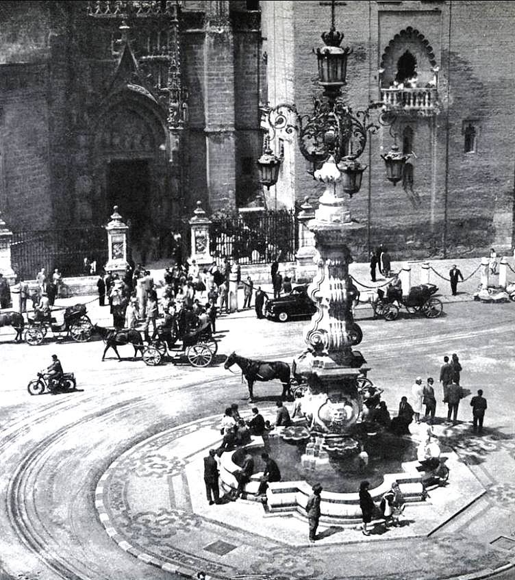 plaza_virgen_de_los_reyes_de_sevilla