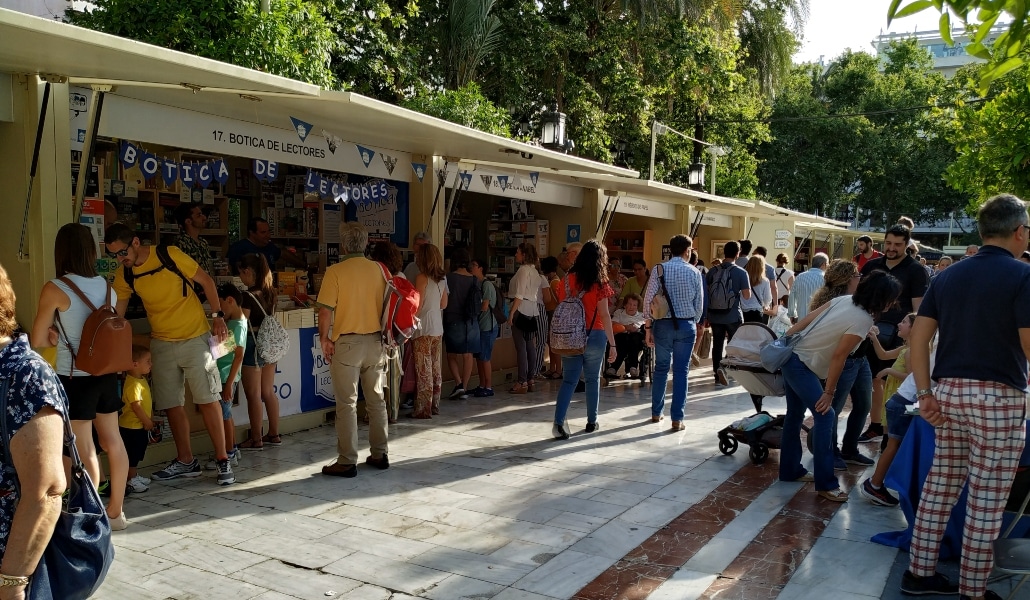 La Feria Del Libro De Sevilla Se Aplaza A Oto o Sevilla Secreta