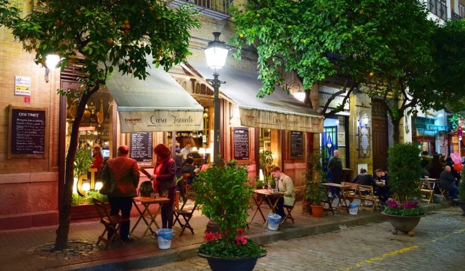 Andalucía permite mantener abierta la hostelería para el servicio a domicilio