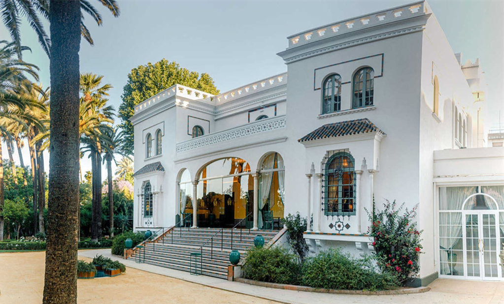 Fachada de la casa palacio Villa Luisa