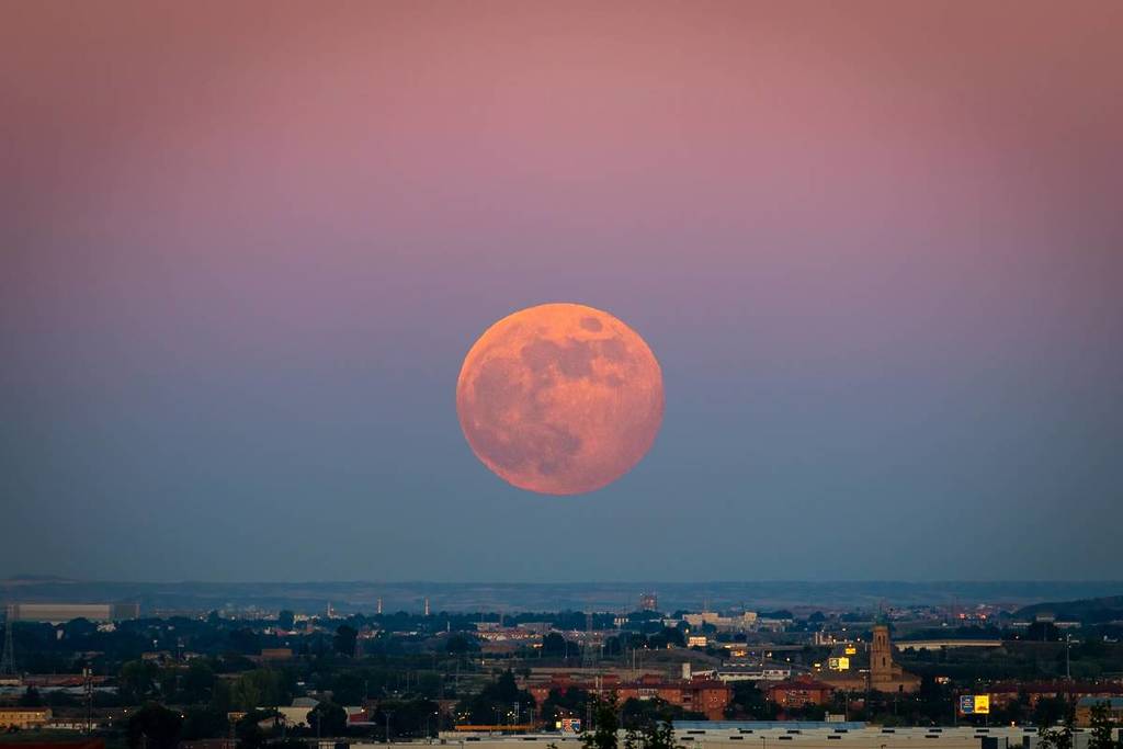 Strawberry Supermoon