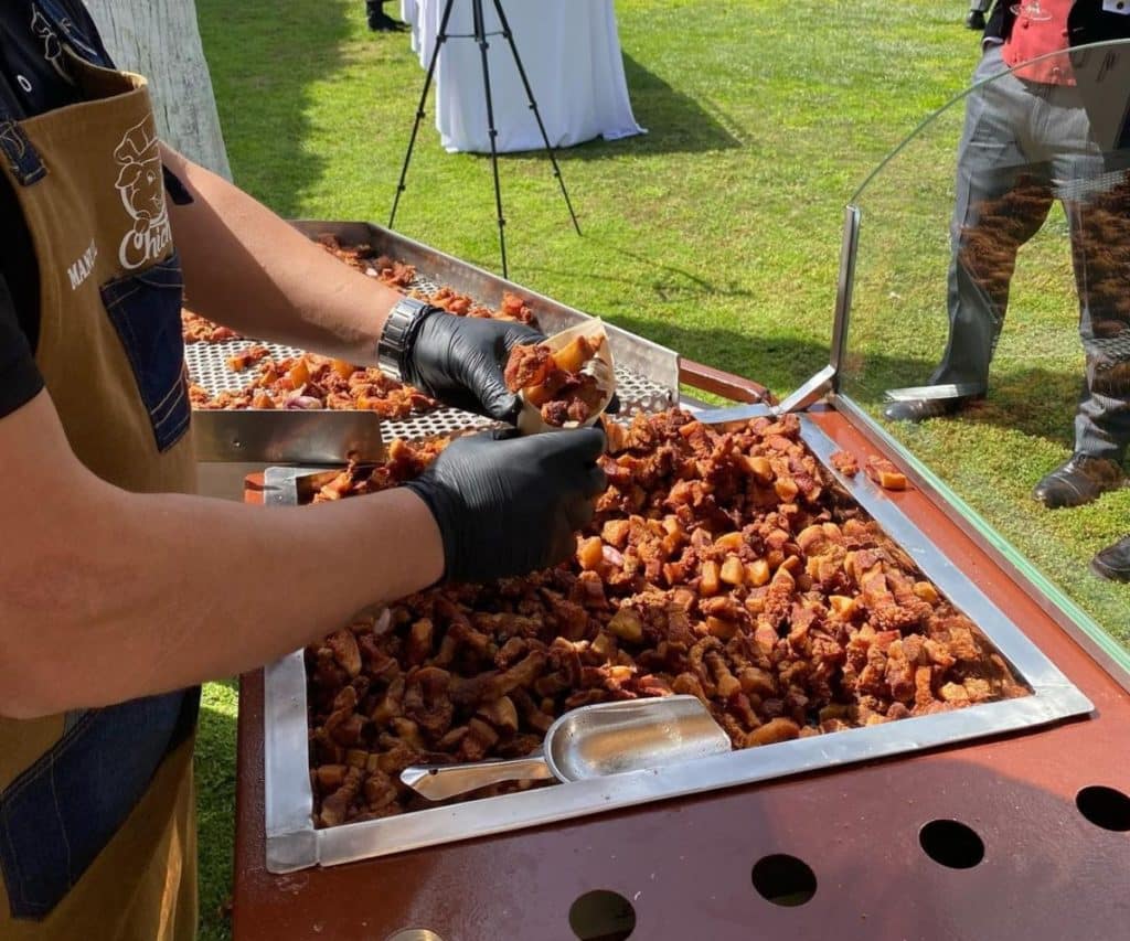 Artesanos del chicharrón