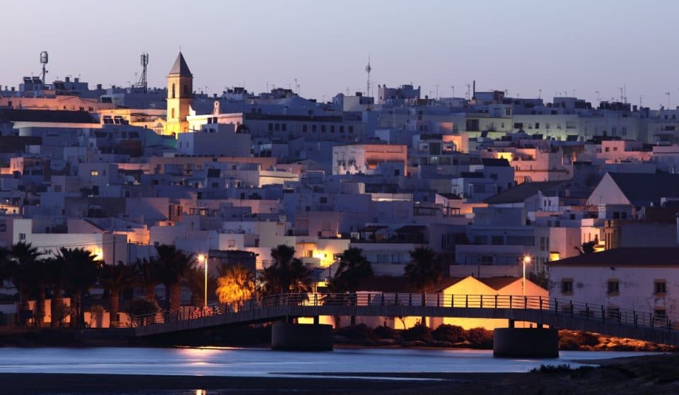 La Junta de Andalucía aplica el toque de queda en algunos municipios