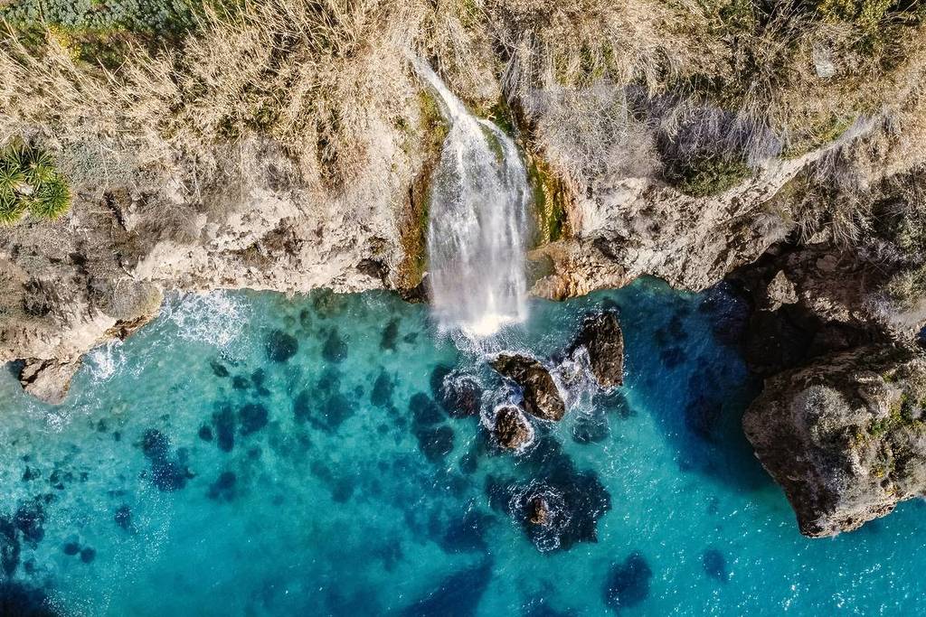 Les 11 cascades les plus incroyables d’Andalousie : des sauts en hauteur pour les voyageurs intrépides.