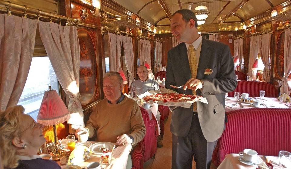 Al-Andalus, the luxury train of the 1920’s that travels through Andalusia, starts up again.