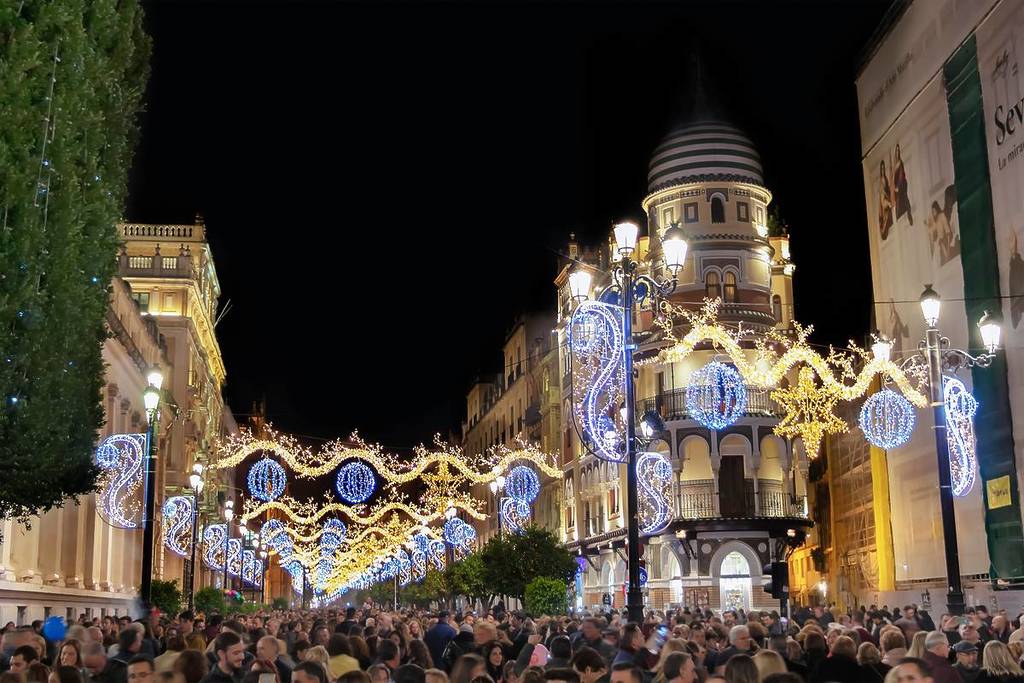 Guide de Noël 2025 à Séville : marchés aux puces, parcs, patinoires et bien d’autres activités hivernales