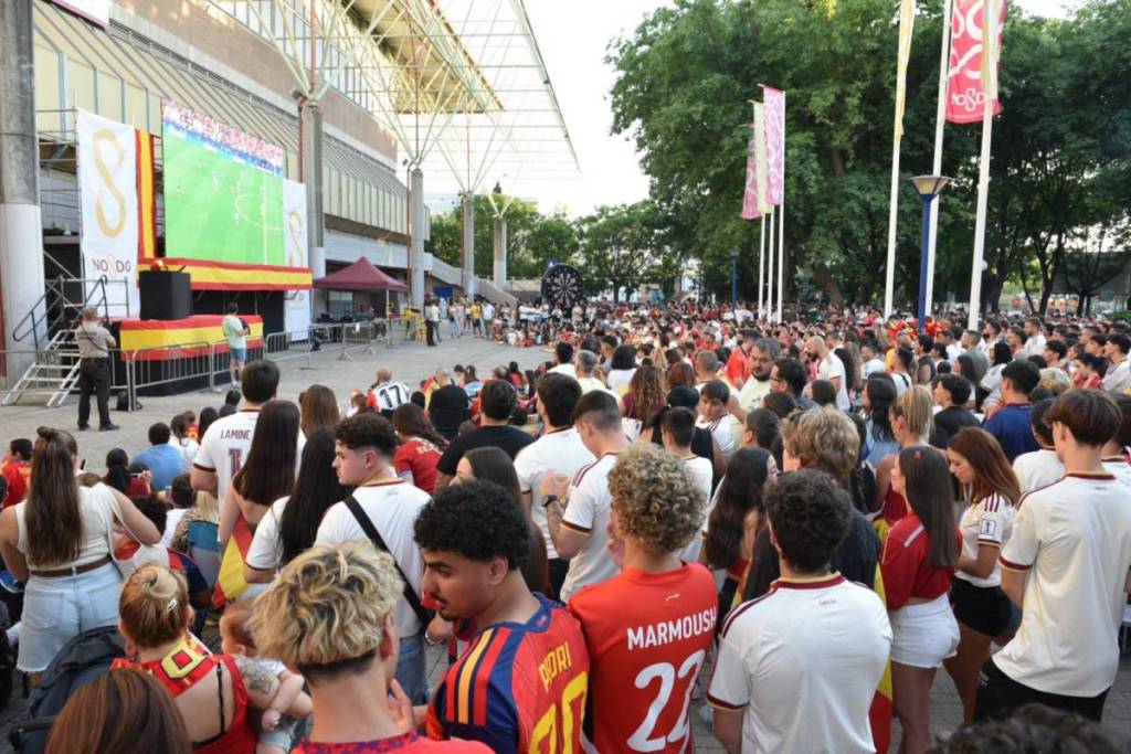 Weekend Plans in Seville q
