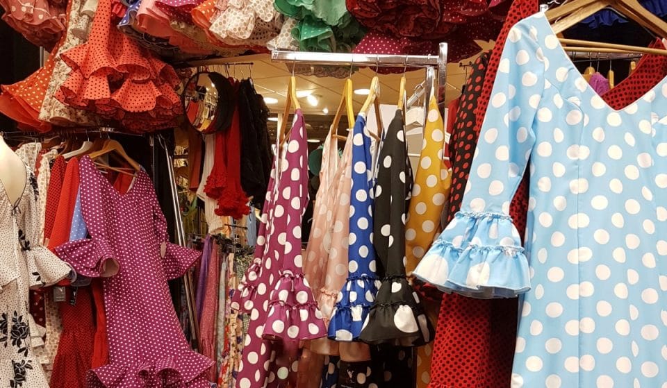 Trajes de flamenca con precios a partir de 25 euros en la tienda de Humana en Sevilla