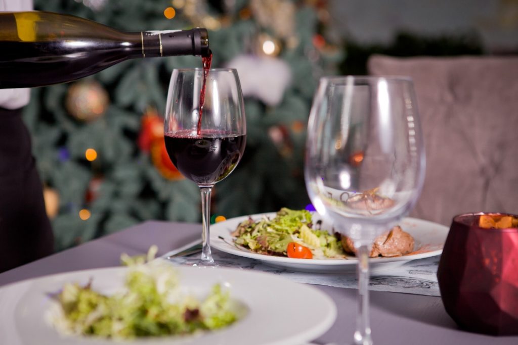 Sanidad propone que los restaurantes quiten el alcohol de los menús del día