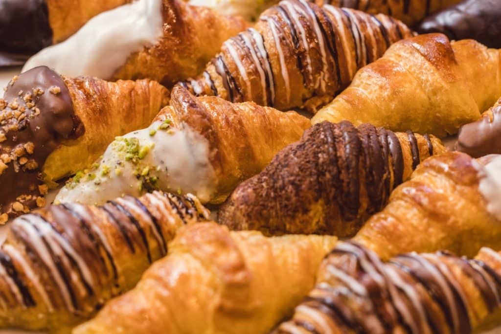 ¿Dónde conseguir croissants gratis en Sevilla este lunes?