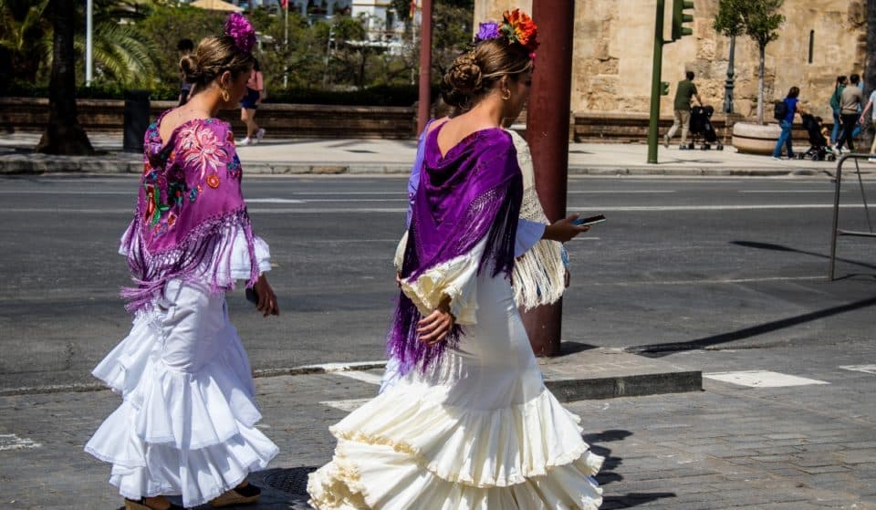 Guía para encontrar trajes de flamenca baratos (y con gusto) en Sevilla