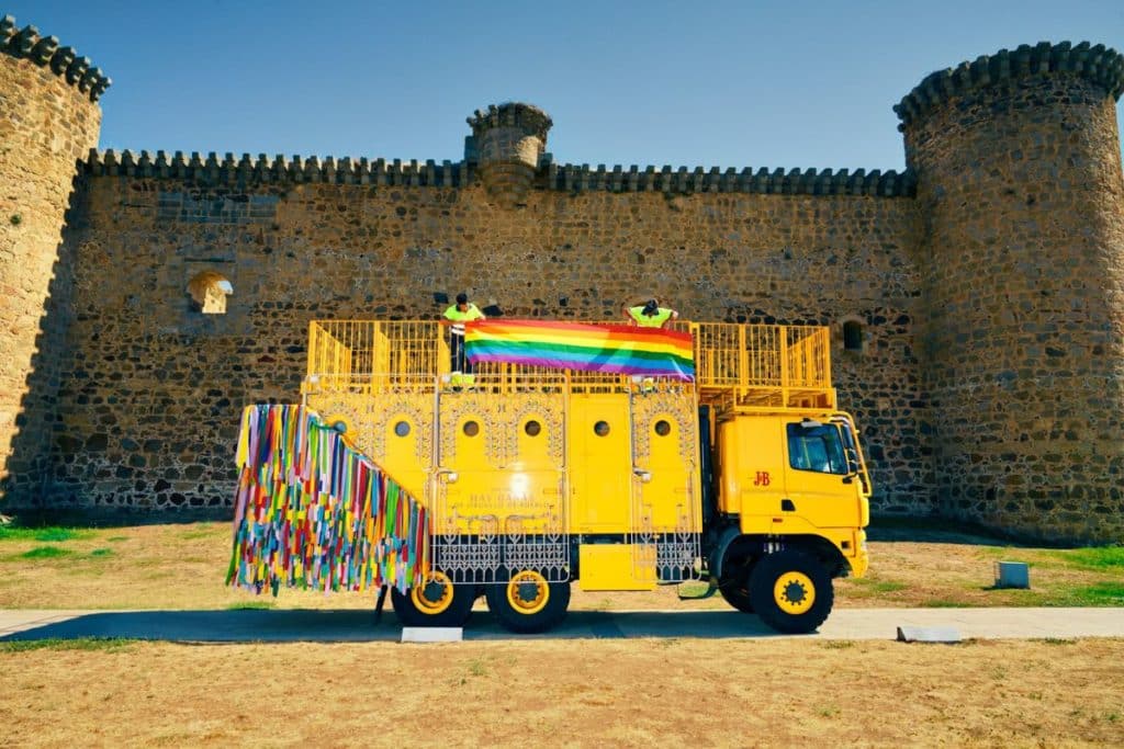 La Carroza “Estrella” de “Orgullo de Pueblo” de J&B participará en el desfile del Pride de Sevilla