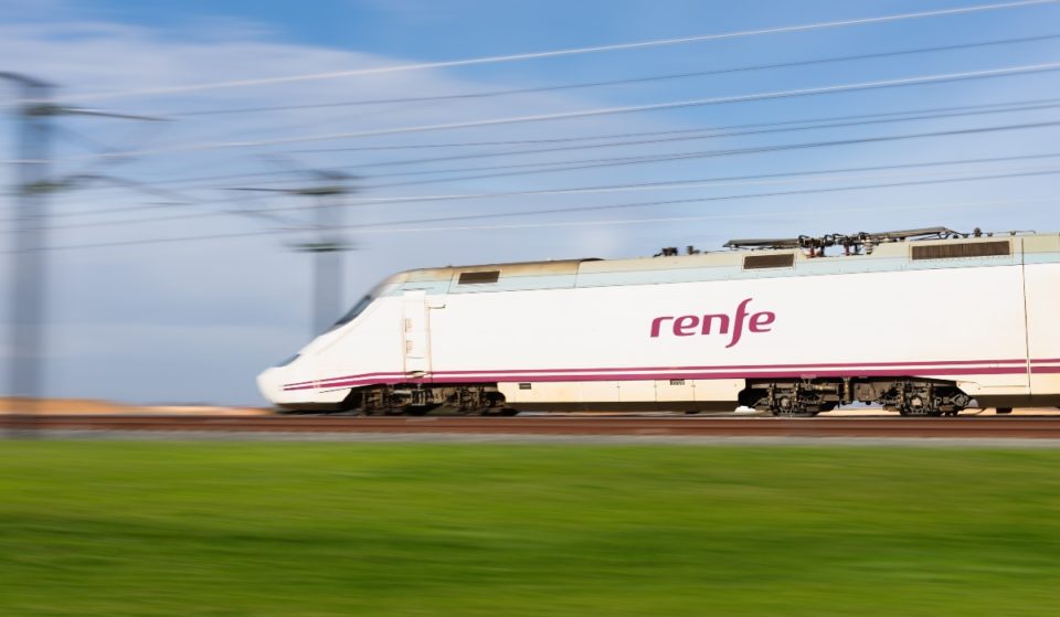 Una exposición fotográfica en torno a Lola Flores viaja a bordo de este tren