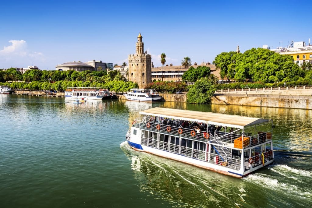 Free cruises on the Guadalquivir Velá de Santa Ana