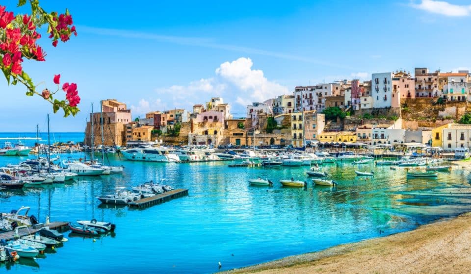 Ryanair oferta vuelos de Sevilla a distintos países desde 13 € (solo hasta medianoche)