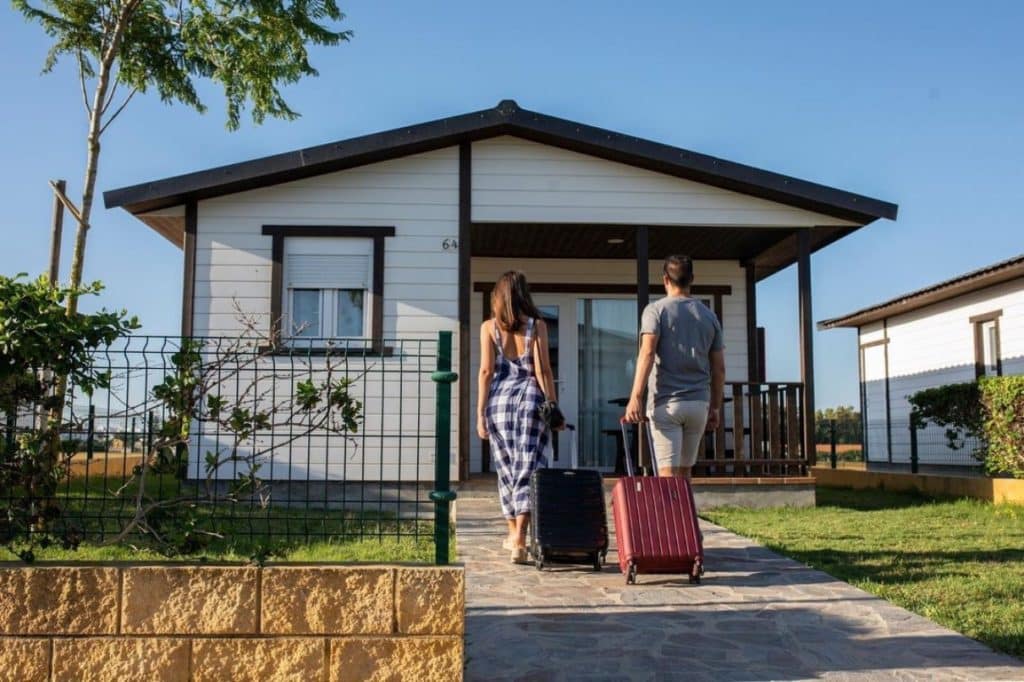 Mejores Campings de Andalucía, bungalows La Rosaleda