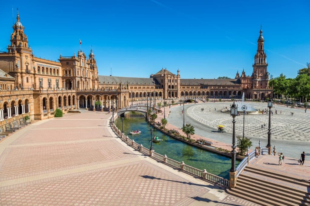 Plaza España acceso de cobro