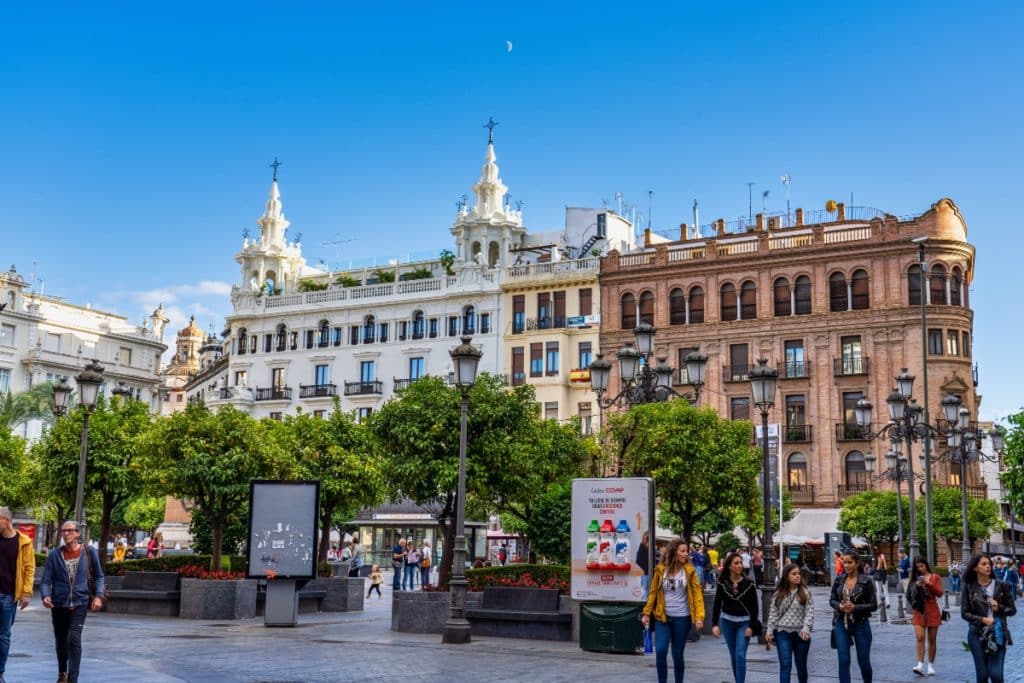 Edificio Regionalista Córdoba obras Aníbal González
