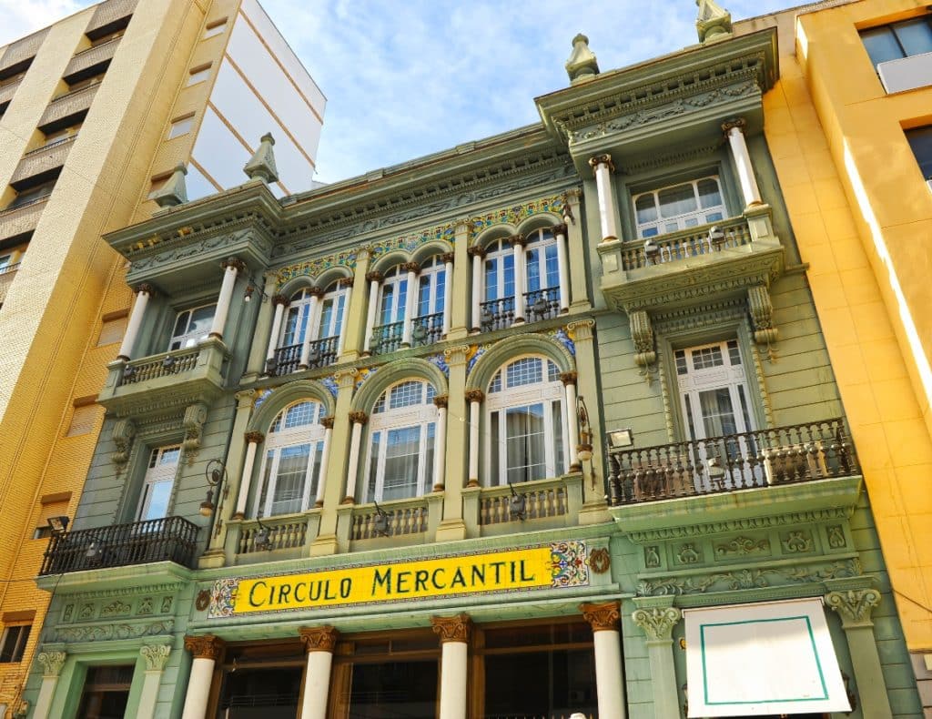 Círculo Mercantil de Almendralejo obras de Aníbal González