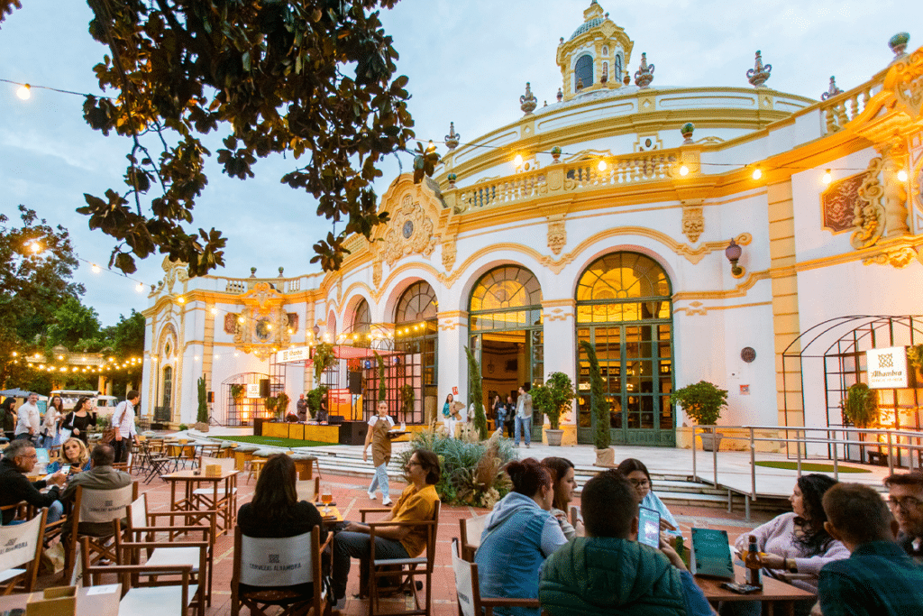 Jardín Alhambra: un espacio donde desconectar con música, talleres, gastronomía y catas