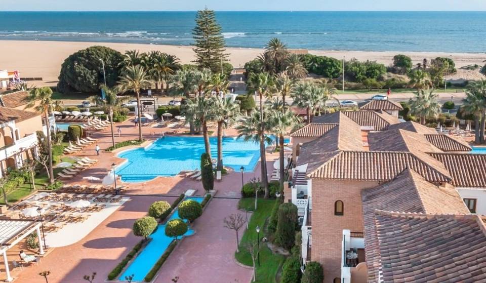 Alojarse en el mejor hotel de España cuesta 80 euros la noche (y está a menos de 2 horas de Sevilla)