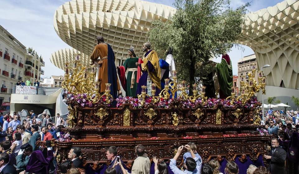 El Cristo con 4 clavos y el paso que esconde un nido: los secretos mejor guardados del Lunes Santo en Sevilla