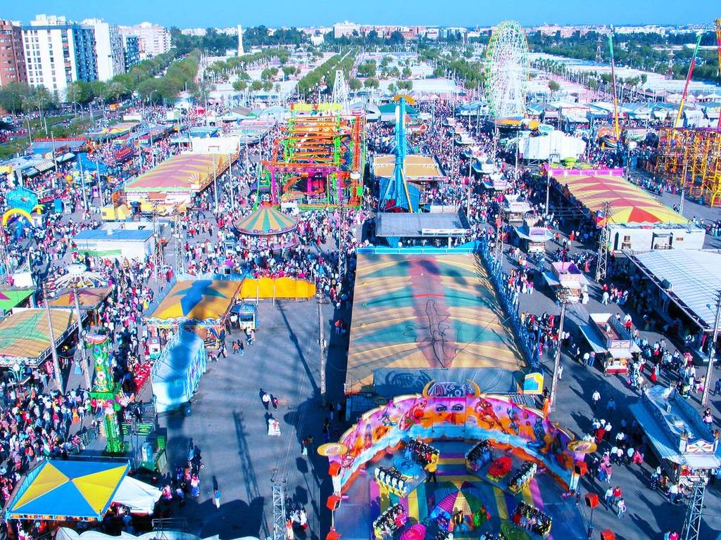 Feria sin ruido calle del Infierno