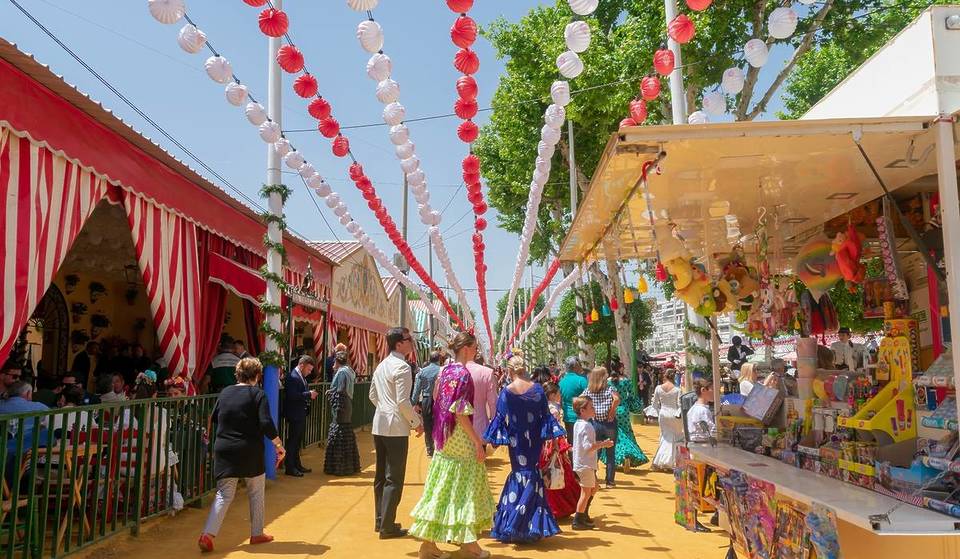 La Feria de Abril más cara de la historia: raciones de jamón a 25 € y jarras de rebujito que ya superan los 12 €