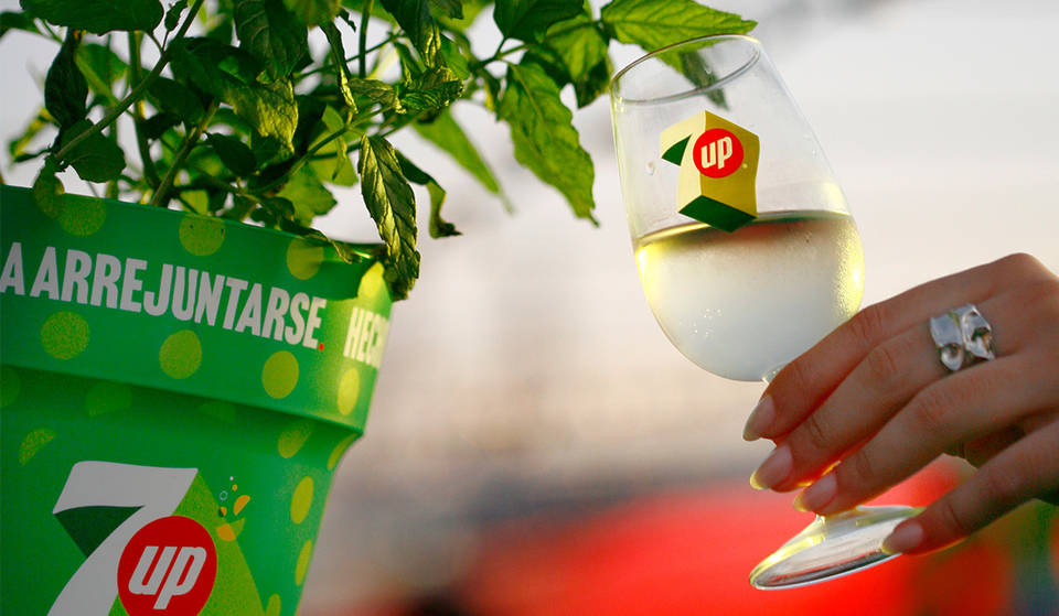 Llega la Feria de Abril y, con ella, las experiencias ‘hechas para arrejuntarse’ de 7UP