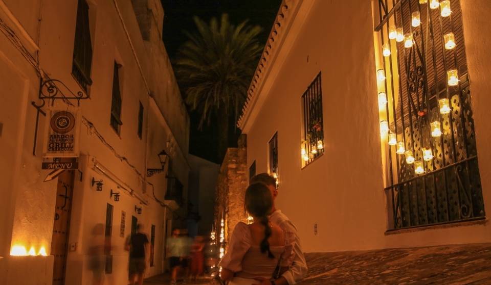 Este pueblo a menos de 2 horas de Sevilla se iluminará con 18.000 velas este finde