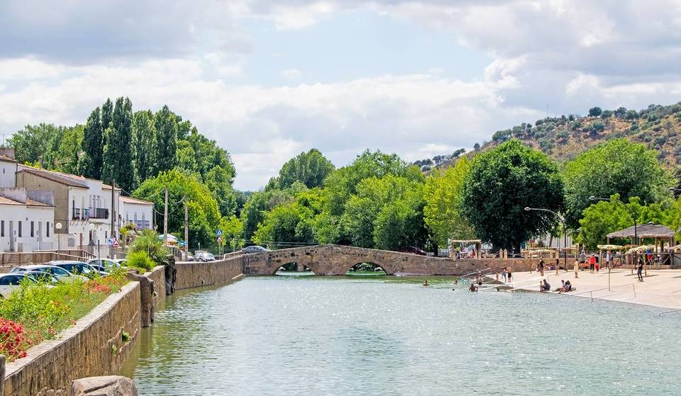 Les 5 villages les plus frais de Séville pour échapper aux 40 degrés cet été, avec des piscines naturelles et des températures minimales de 16 degrés