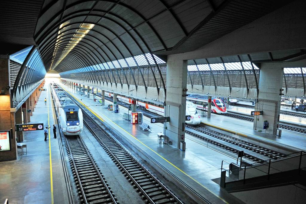 Tarifas metro Tussam y cercanías