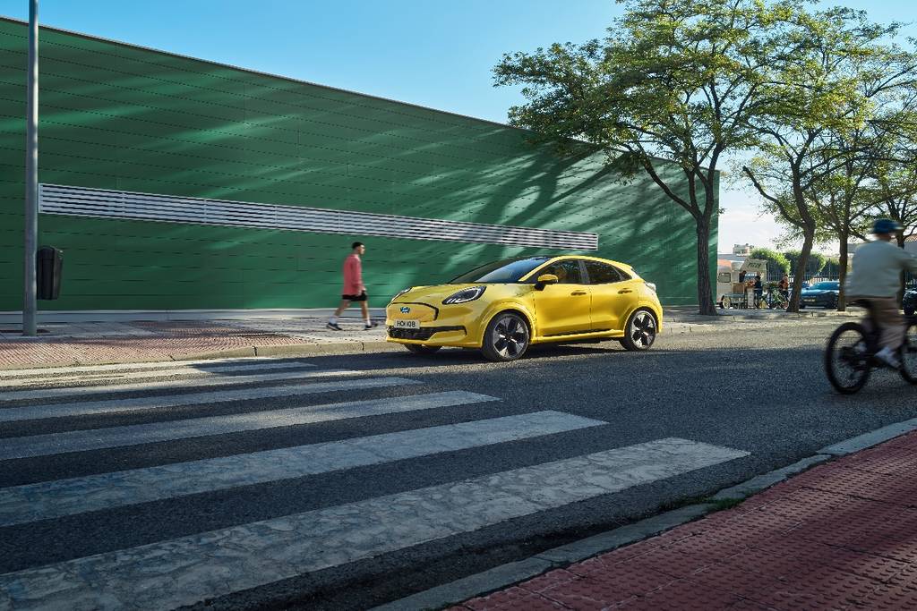 Saca partido a todo lo que ofrece la ciudad con el nuevo ‘crossover’ eléctrico de Ford