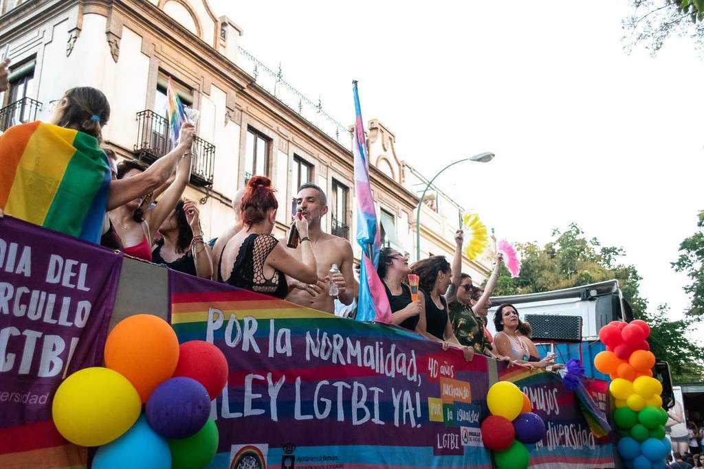 BARRIOS ORGULLO SEVILLA 2025