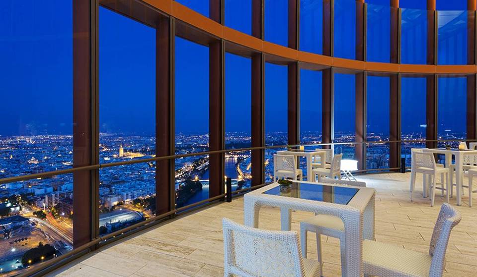 How to go up for free to the Atalaya viewpoint of Torre Sevilla all summer long