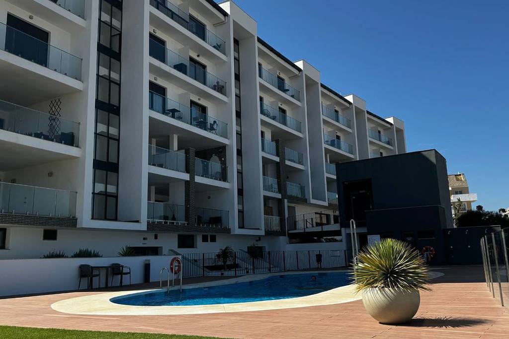 New grants of up to 6,000 euros for young people renting in Andalusia: date already confirmed