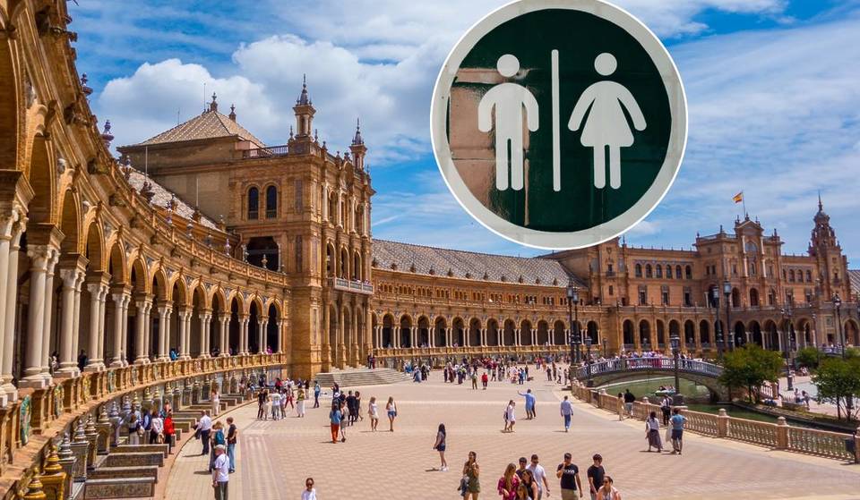 Seville will charge for using public restrooms: this is the new price in Plaza de España and other locations