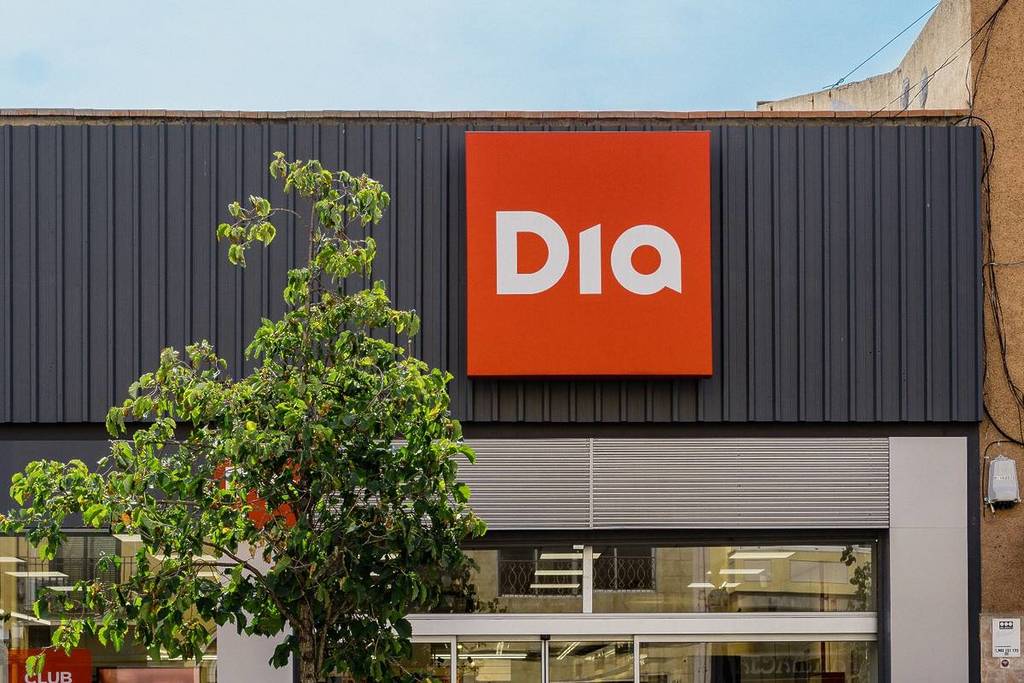 ¿Qué supermercados abren este viernes 1 de mayo en Sevilla? Guía de horarios para el festivo
