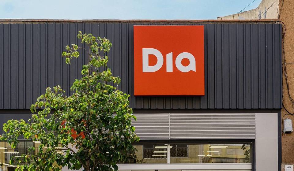 ¿Qué supermercados abren este viernes 1 de mayo en Sevilla? Guía de horarios para el festivo
