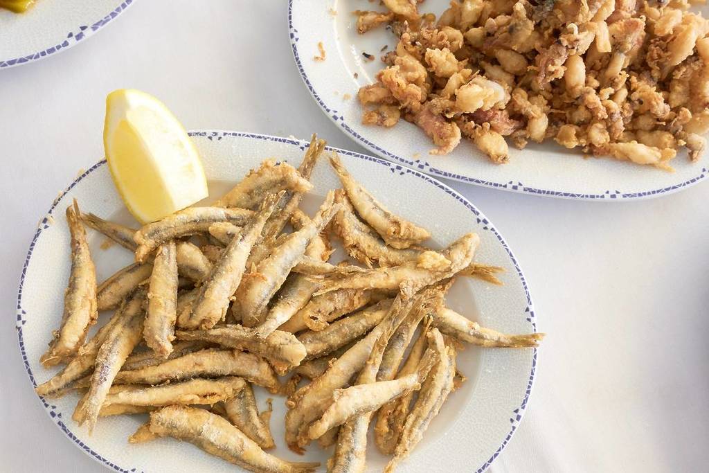 Pescaíto frito gratis Sevilla feria