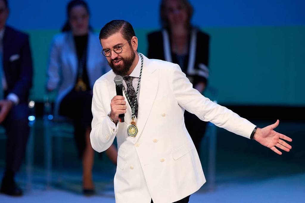 Manu Sánchez Show: Attend as an audience member in Seville