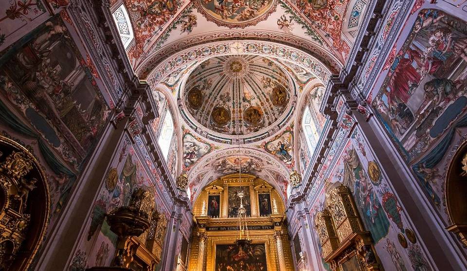 The 17th-century church you can visit completely free of charge in Seville until June 30: Los Venerables recovers two hidden treasures by Lucas Valdés