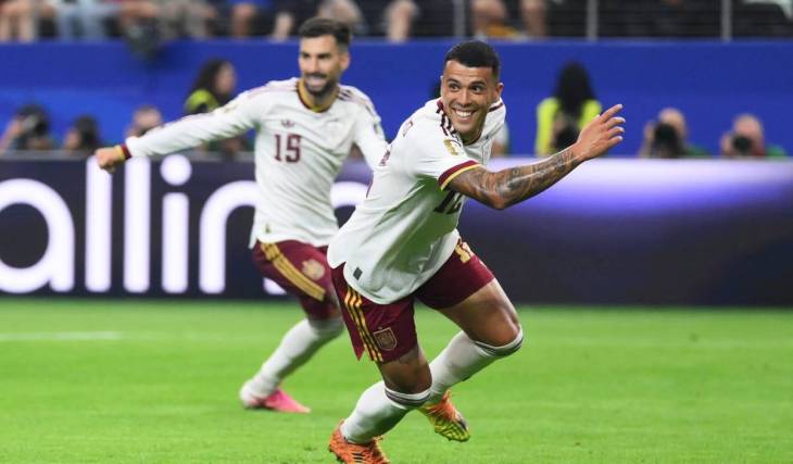 La final del Mundial se verá en la Plaza de España: Sevilla última una pantalla gigante para el partido del domingo