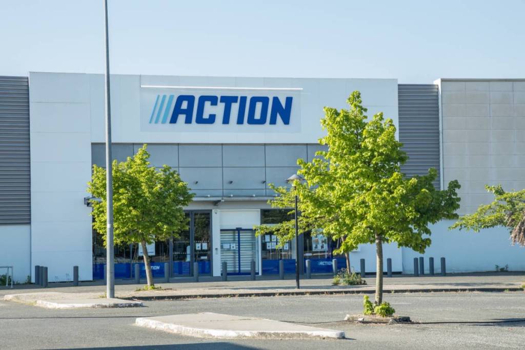 Action nuevas tiendas Sevilla artículos low cost gigante precios baratos