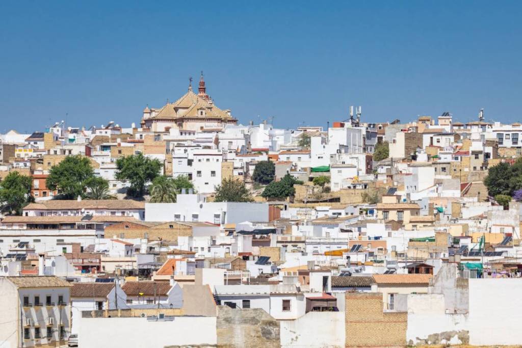 Las Cabezas de San Juan eclipse Sevilla