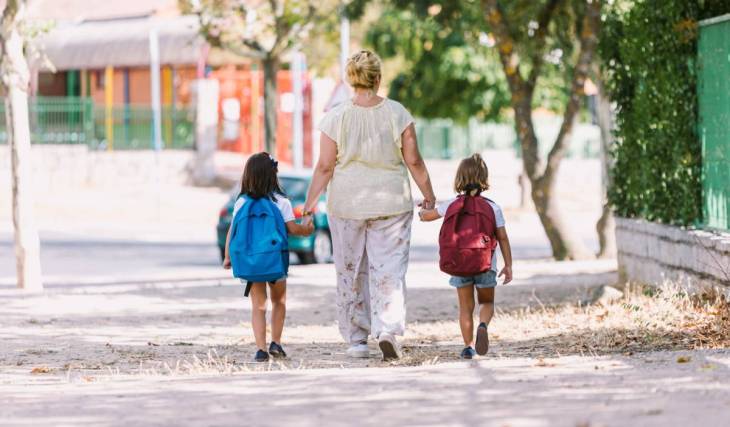 The 2026–2027 School Calendar for Andalusia: When Classes Begin in Seville, Holiday Dates, and the 17-Day Christmas Break