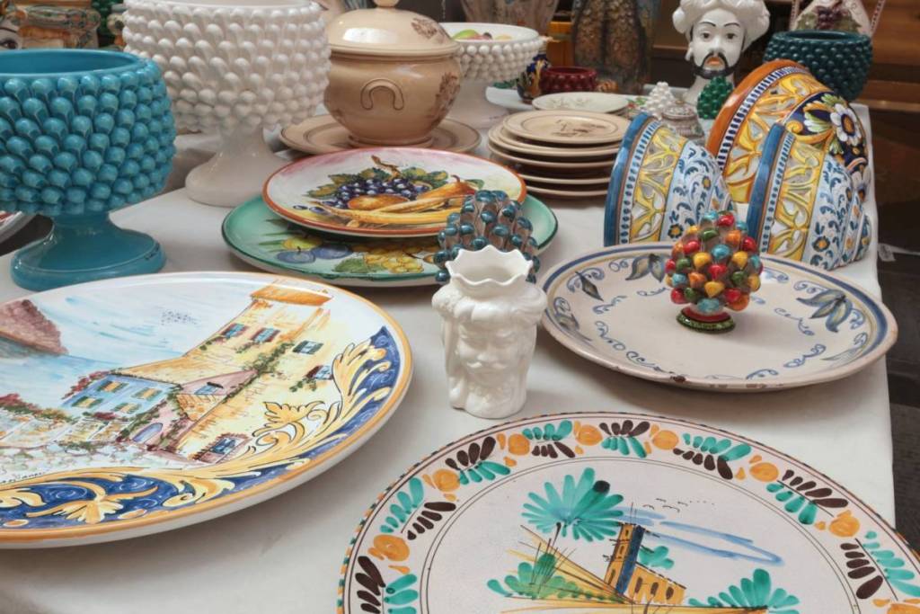 Open House interior design vintage furniture antiques Alfalfa Seville