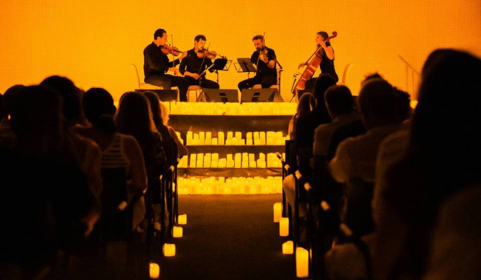 “Lo mejor que he visto”: Candlelight enamora al público de Tijuana y sus opiniones revelan las razones para ir a este show íntimo de música clásica